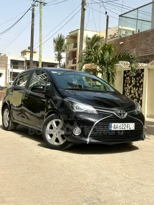 Toyota Yaris L Hatchback 3dr 2015 Noir