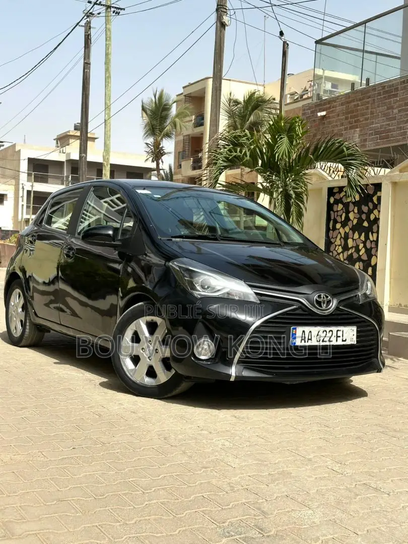 Toyota Yaris L Hatchback 3dr 2015 Noir