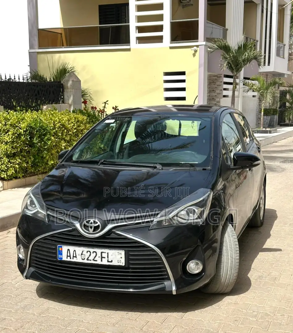 Toyota Yaris L Hatchback 3dr 2015 Noir