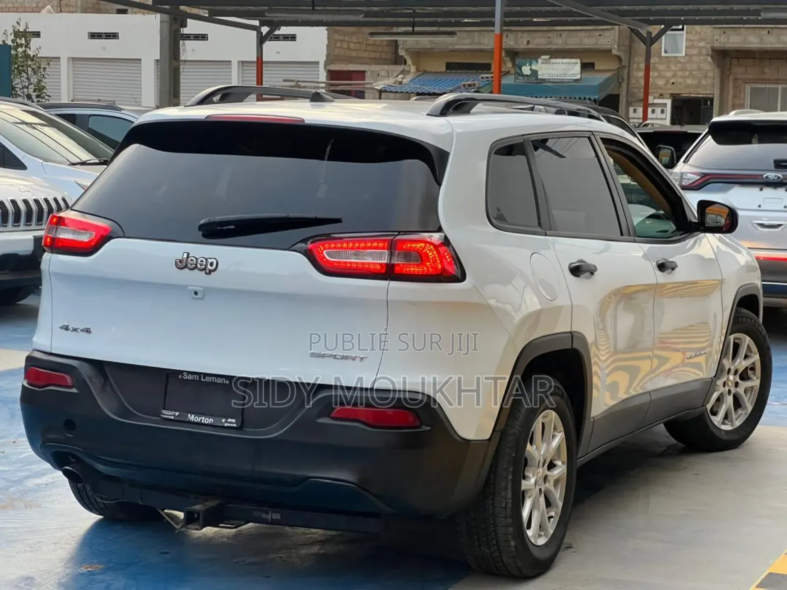 Jeep Grand Cherokee Laredo 4dr 4x2 2016 Blanc cassé