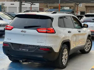 Jeep Grand Cherokee Laredo 4dr 4x2 2016 Blanc cassé