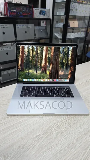 Ordinateur portable Apple MacBook Pro 2019 32GB Intel Core i9 SSD 256GB