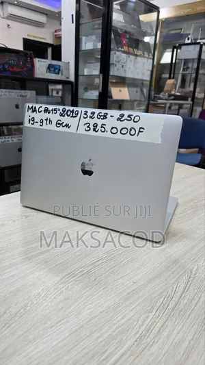 Ordinateur portable Apple MacBook Pro 2019 32GB Intel Core i9 SSD 256GB