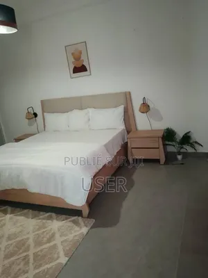 Furnished 3chbre Appartement dans Almadies à Vendre