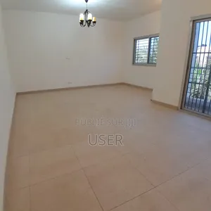 3chbre Appartement dans Cisco, Almadies à Vendre