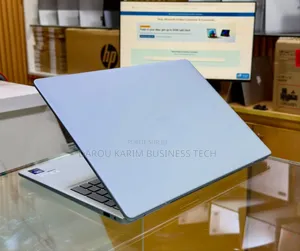 Nouveau Ordinateur portable Dell Plus 16 16GB Intel Core Ultra 7 SSD 1T