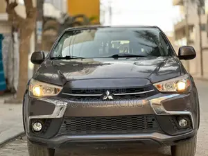 Mitsubishi RVR 2019 Gris