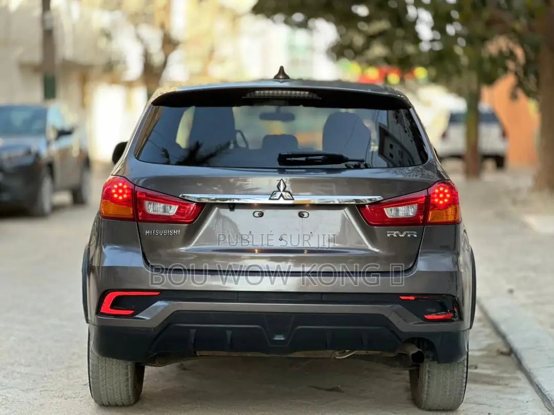 Mitsubishi RVR 2019 Gris