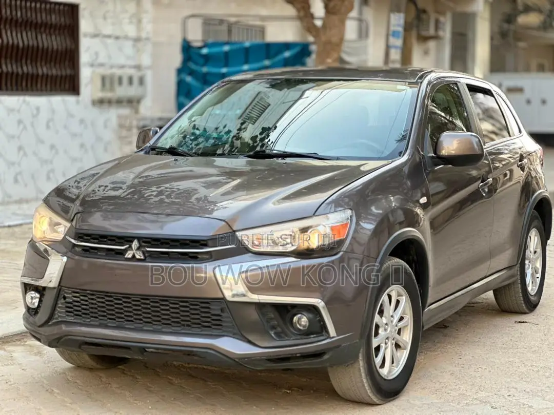 Mitsubishi RVR 2019 Gris