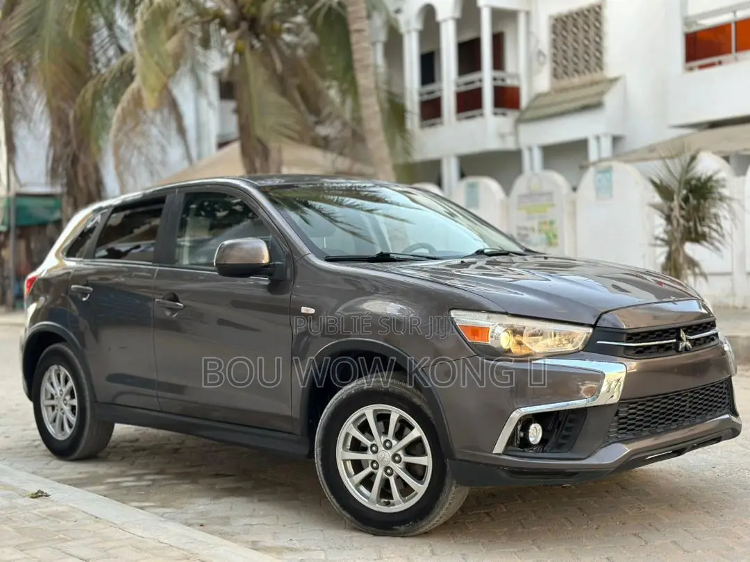 Mitsubishi RVR 2019 Gris