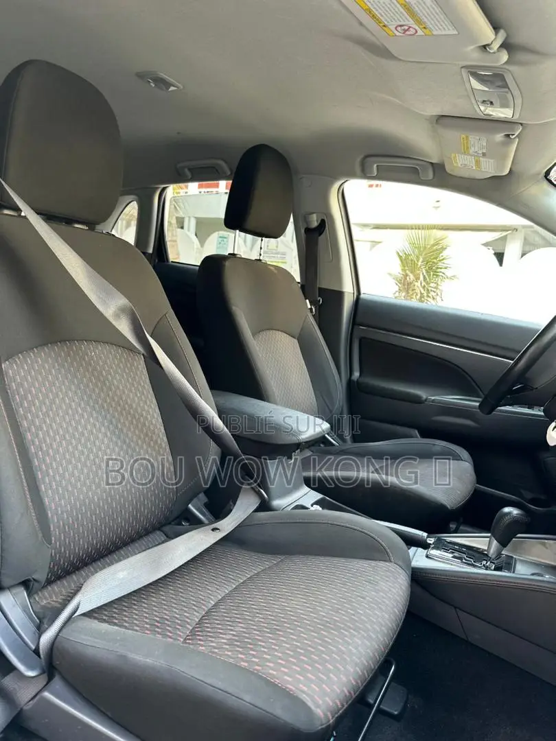 Mitsubishi RVR 2019 Gris