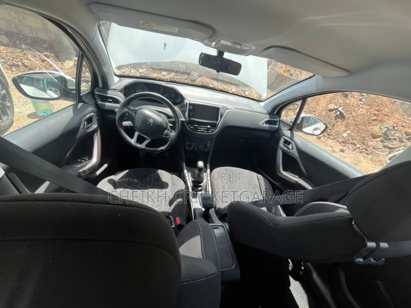 Peugeot 2008 1.6 BlueHD (120 Hp) 2016 Blanc