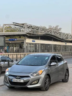 Hyundai Elantra Limited 2024 Gris