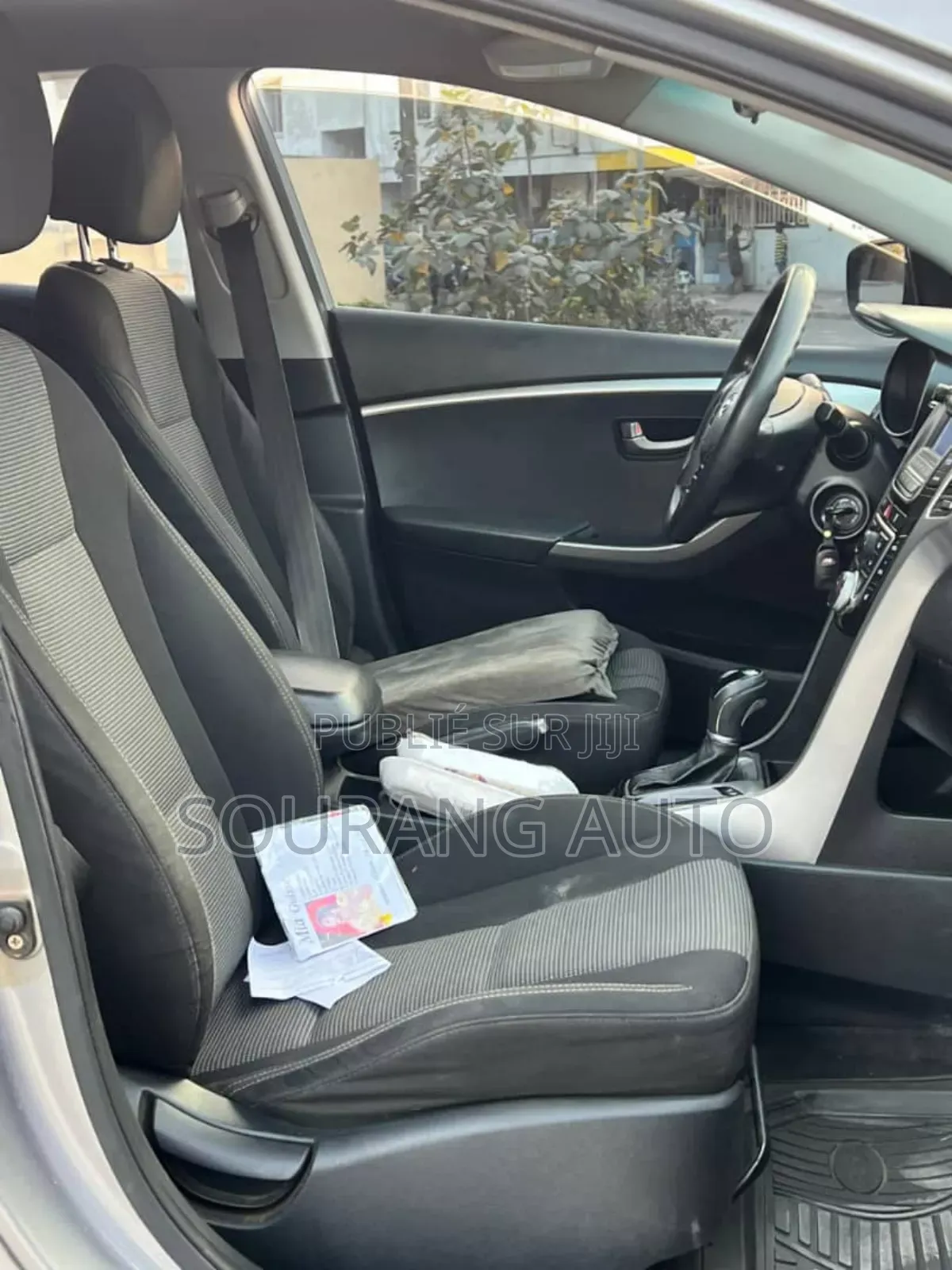 Hyundai Elantra Limited 2024 Gris