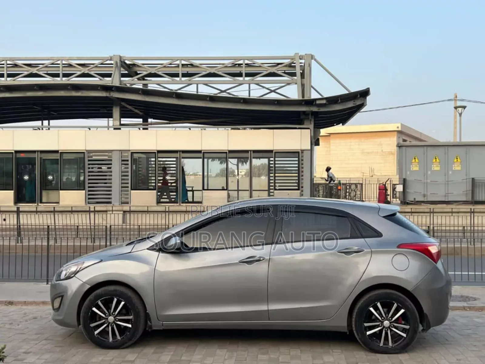 Hyundai Elantra Limited 2024 Gris