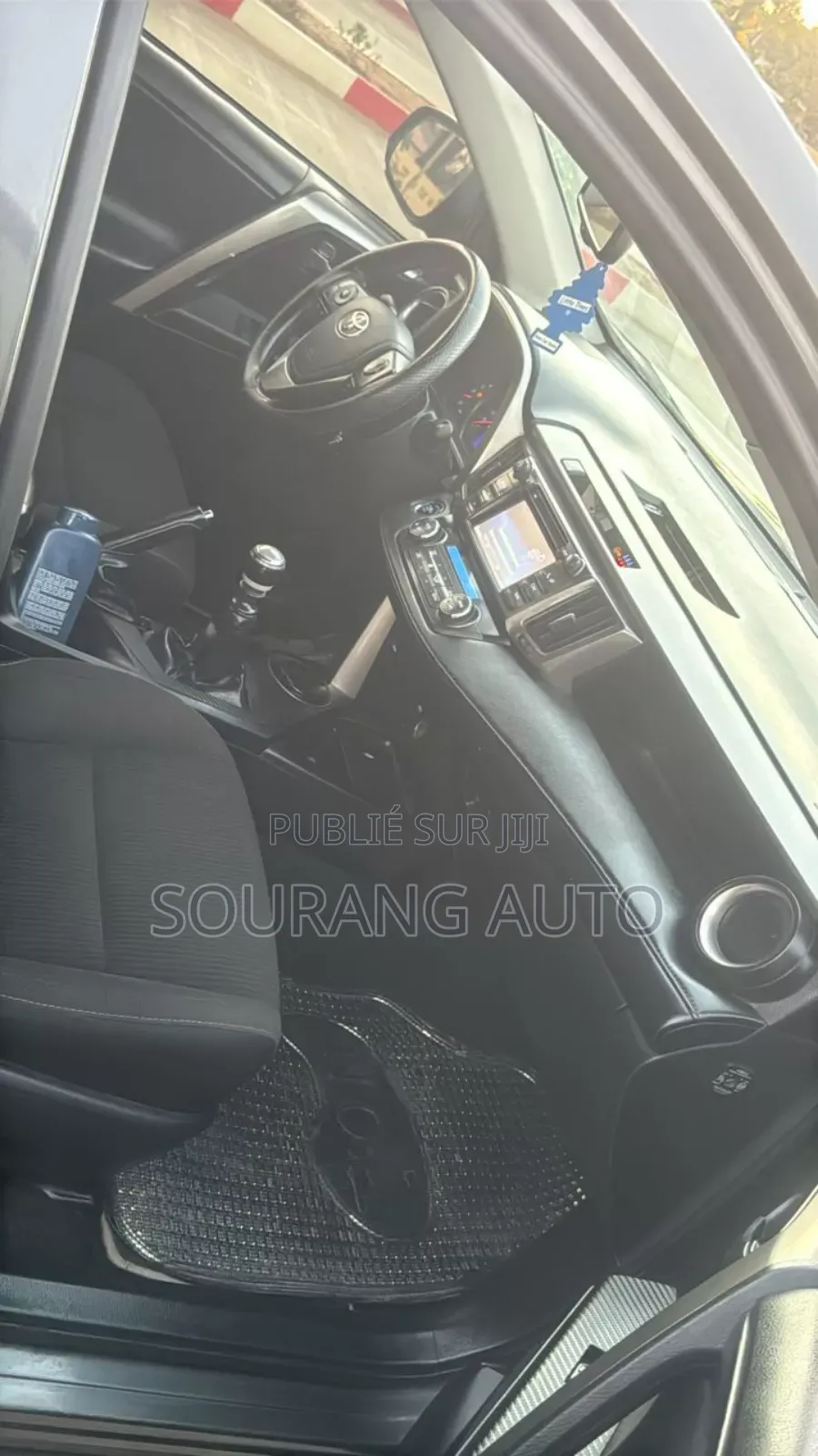 Toyota RAV4 XLE 4dr SUV (2.5L 4cyl 6A) 2015 Gris