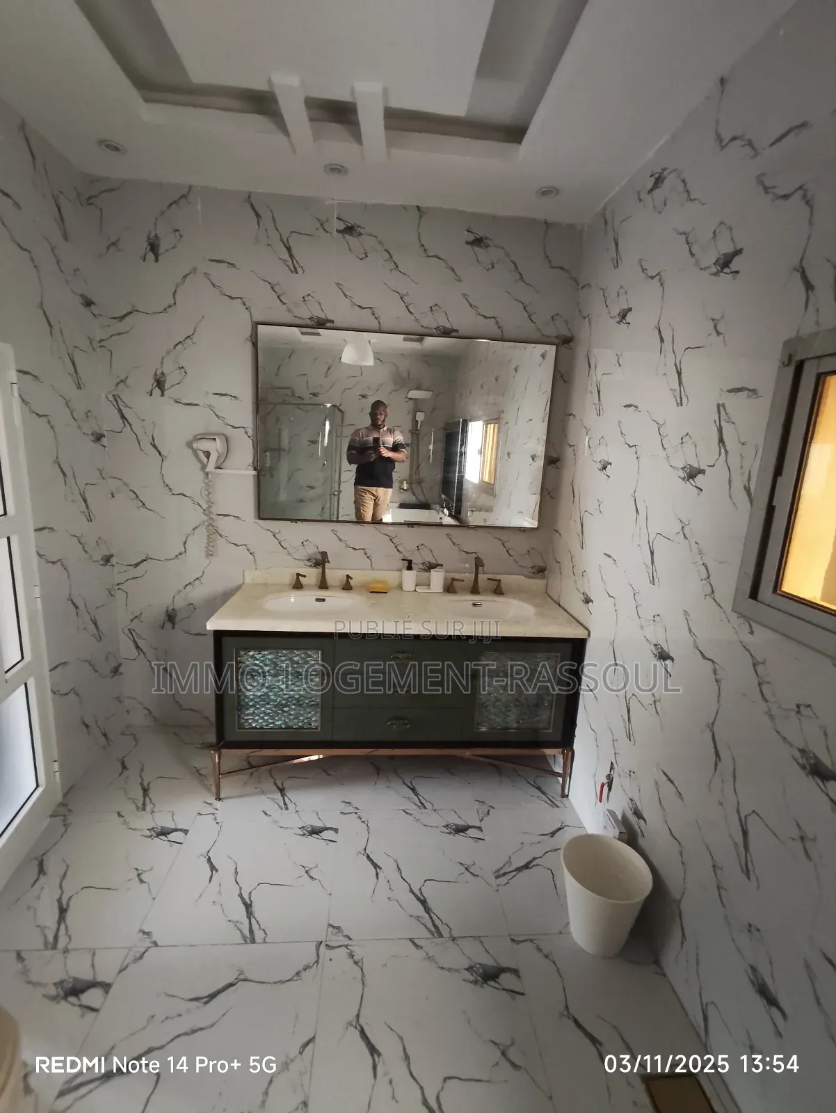 7chbre Villa dans , Almadies à Louer