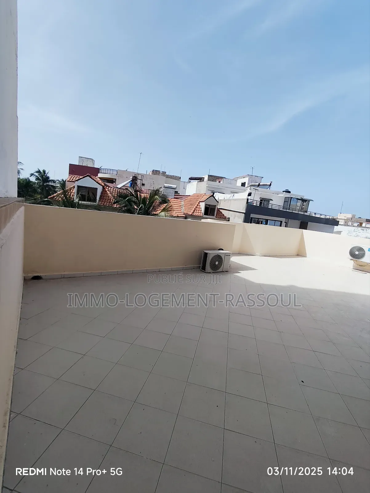 7chbre Villa dans , Almadies à Louer
