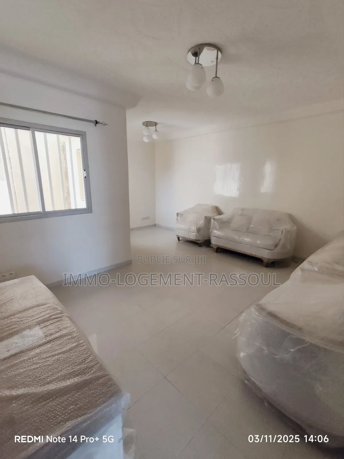 7chbre Villa dans , Almadies à Louer