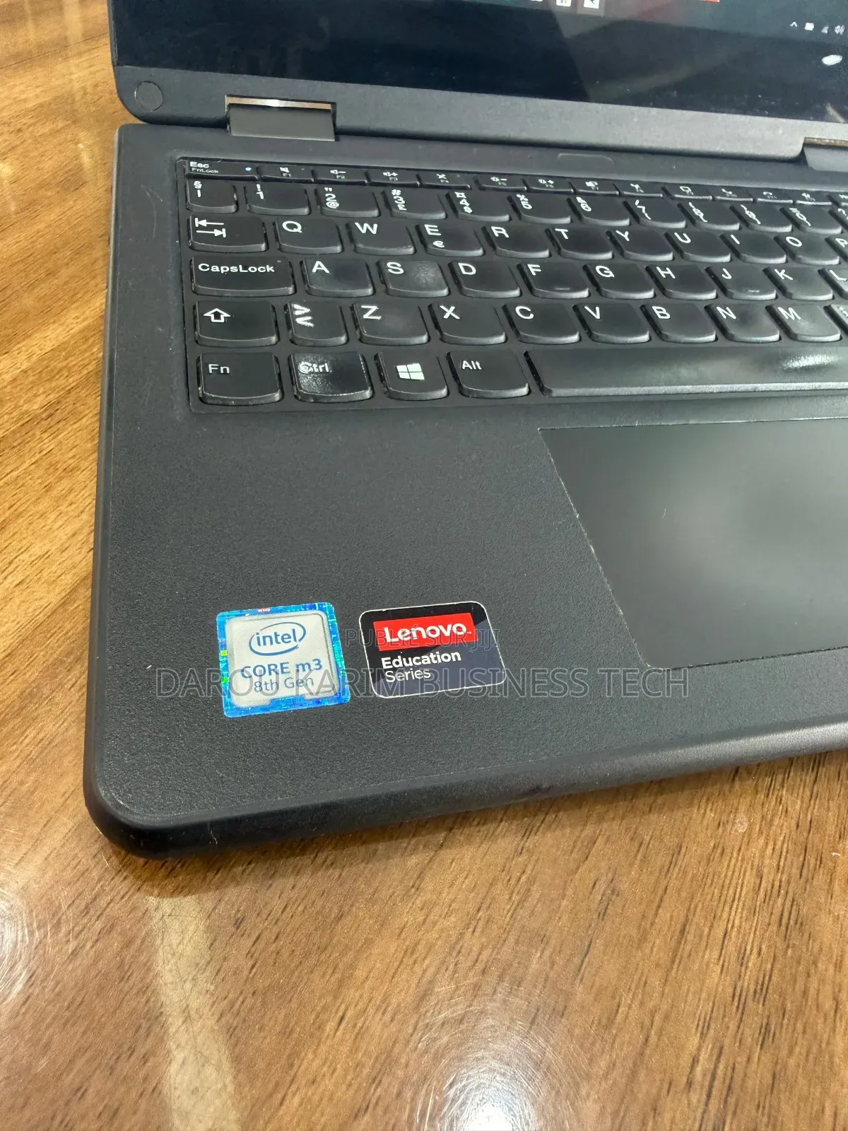 Nouveau Ordinateur portable Lenovo Yoga 11e 8GB Intel Core M3 SSD 256GB