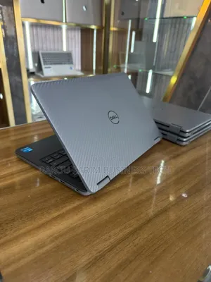 Nouveau Dell Latitude 3120 8GB Intel Celeron SSD 256GB
