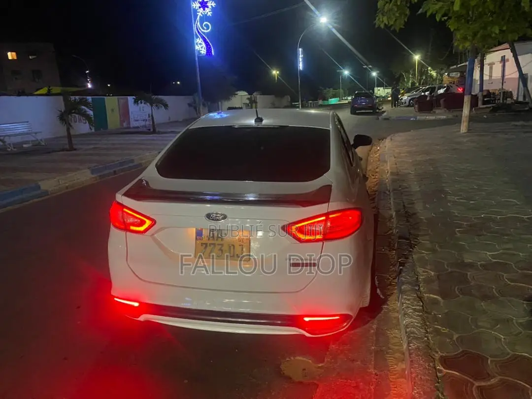 Ford Fusion 2014 Blanc