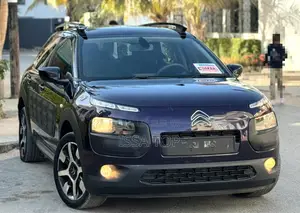 Citroen C4 2016 Violet