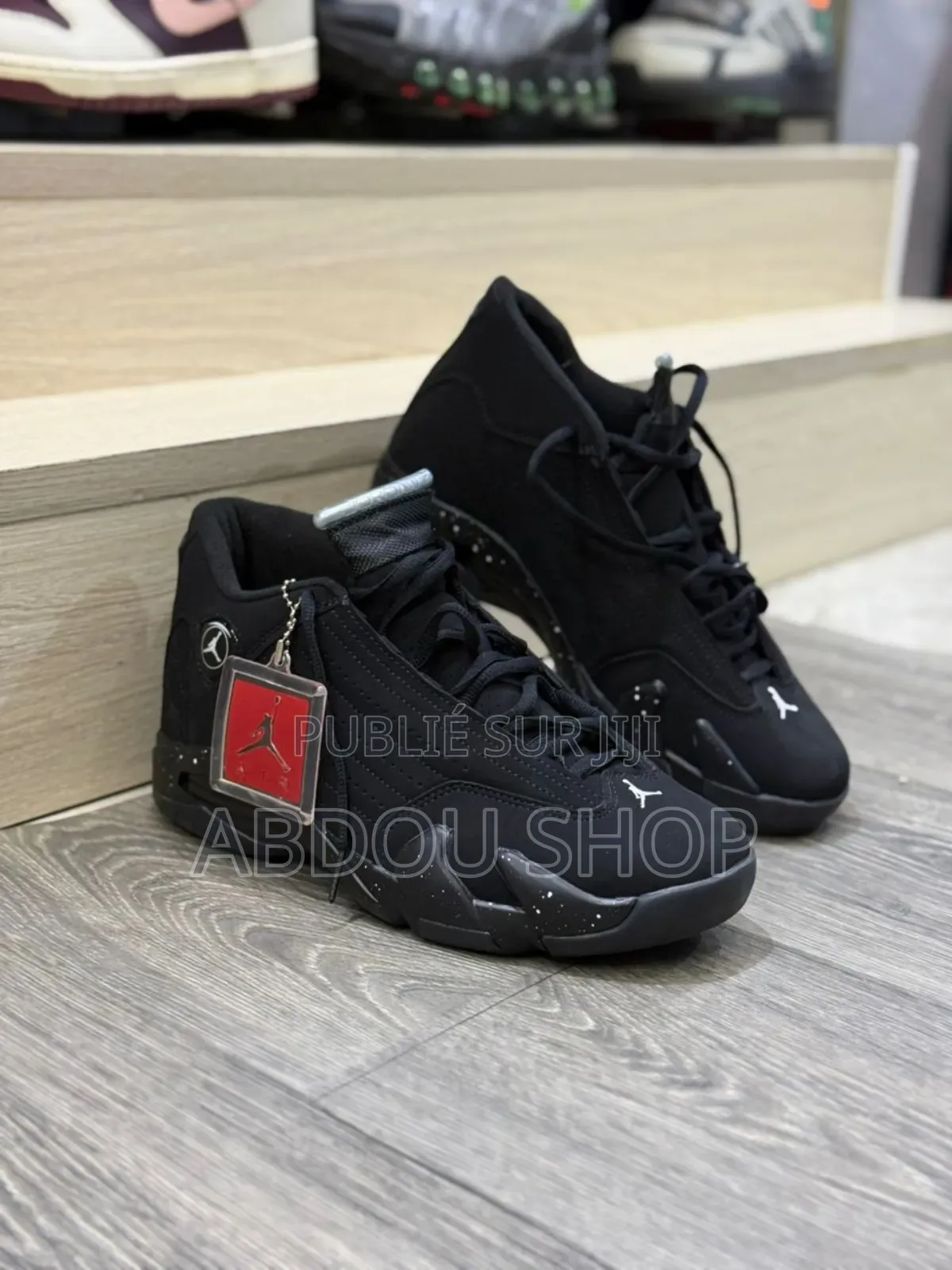 Shoes Jordan 14 Couleur Noir Original Disponible