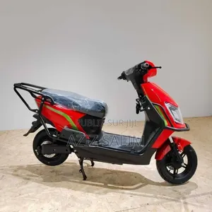 Nouveau Polaris PZR 2025 Rouge