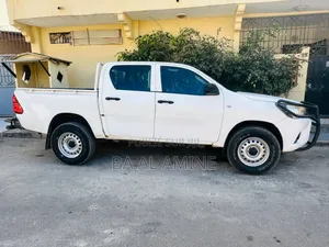 Toyota Hilux Revo Double Cab Deisel 2.4 RWD 2021 Blanc