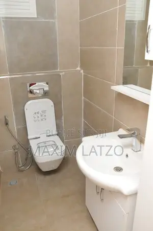 1chbre Appartement dans Fann-Point E-Amitié à Louer