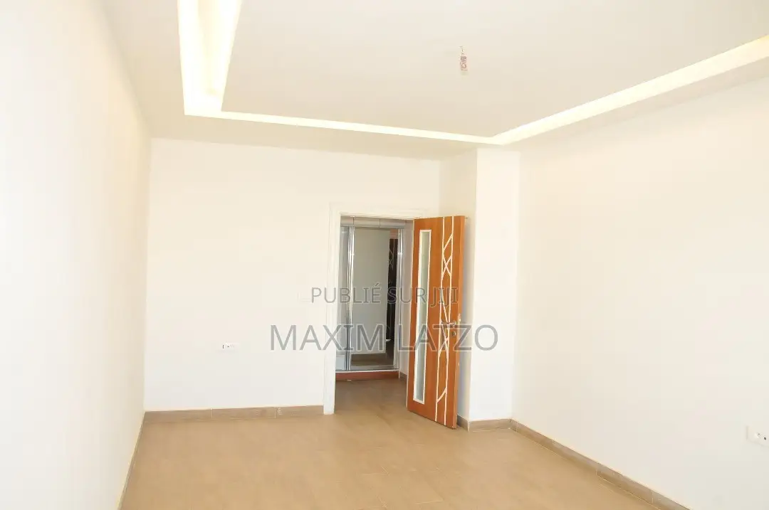 1chbre Appartement dans Fann-Point E-Amitié à Louer