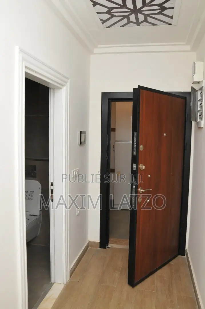 3chbre Appartement dans Fann-Point E-Amitié à Louer