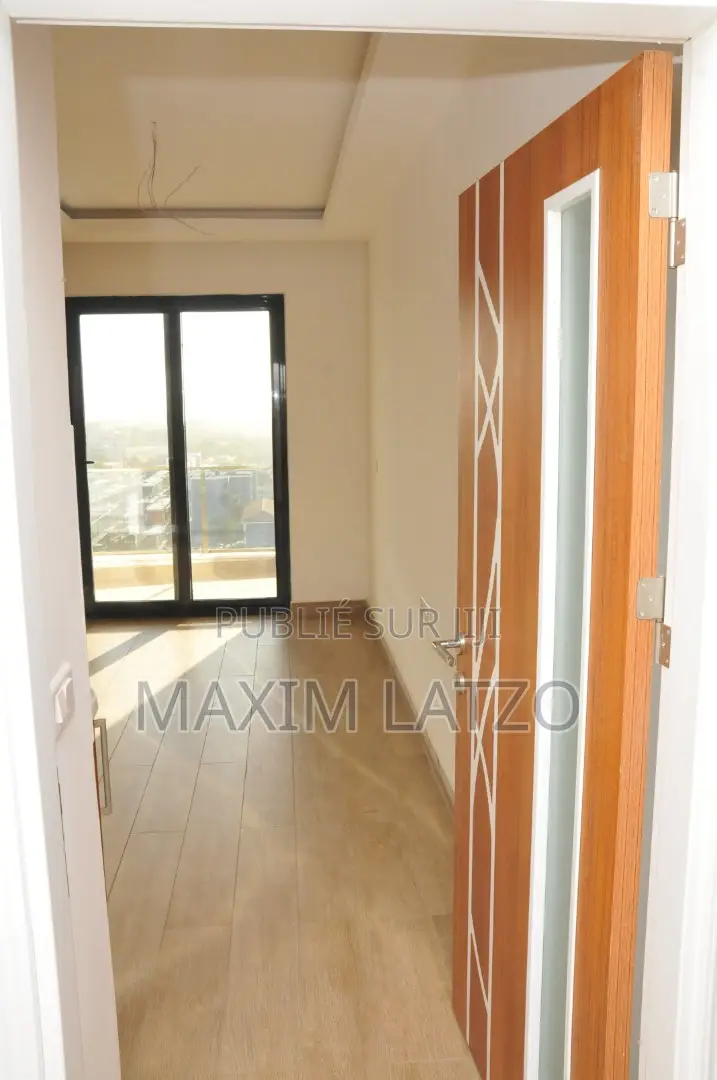 3chbre Appartement dans Fann-Point E-Amitié à Louer