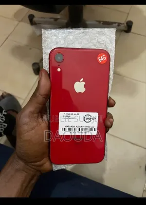 Nouveau Apple iPhone XR 64 GB Rouge