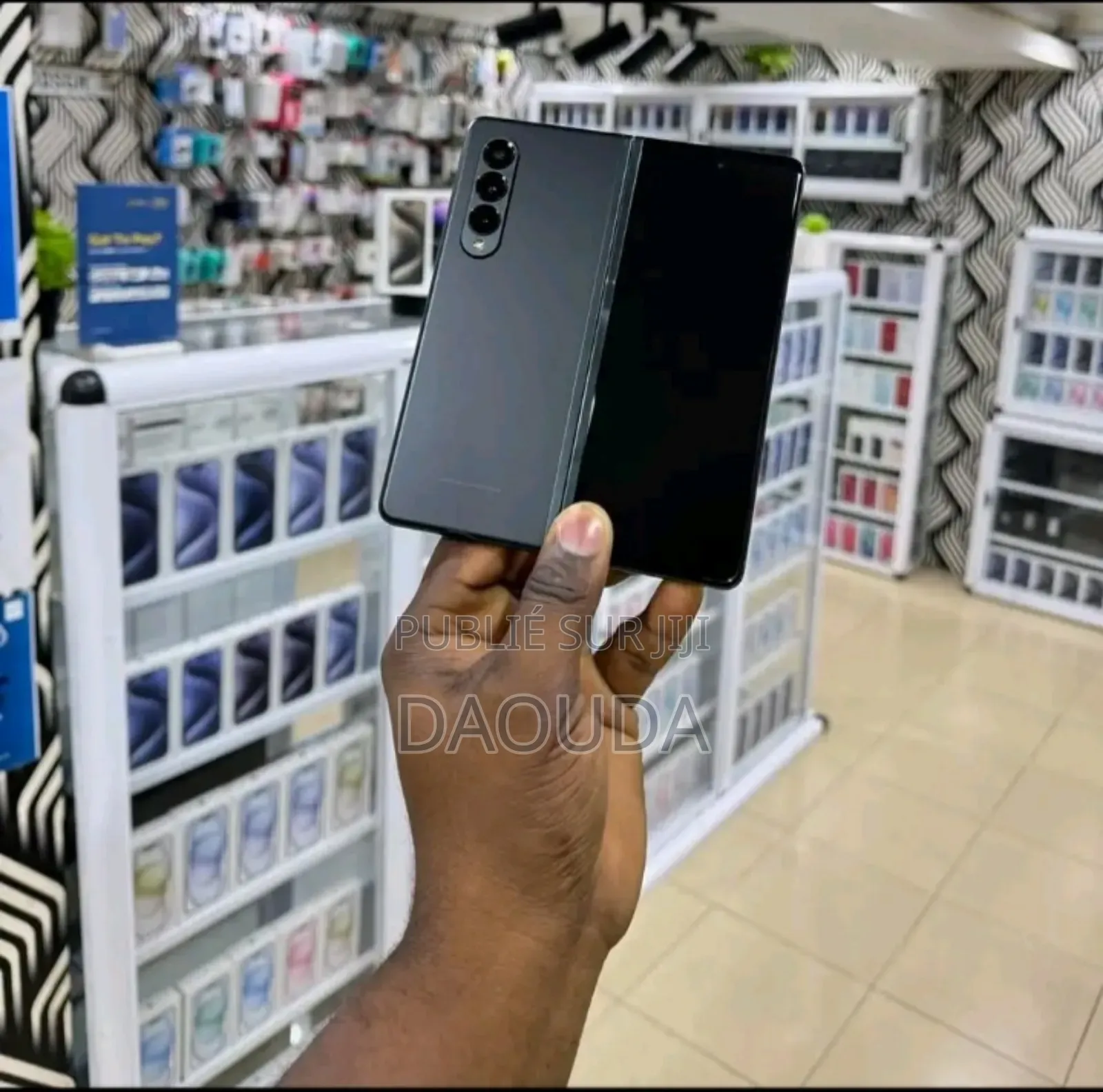 Nouveau Samsung Galaxy Z Fold 3 256 GB Gris