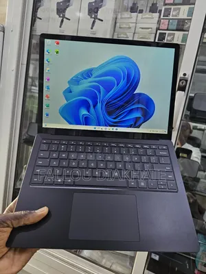 Nouveau Microsoft Surface Laptop 4 8GB Intel Core i5 SSD 256GB