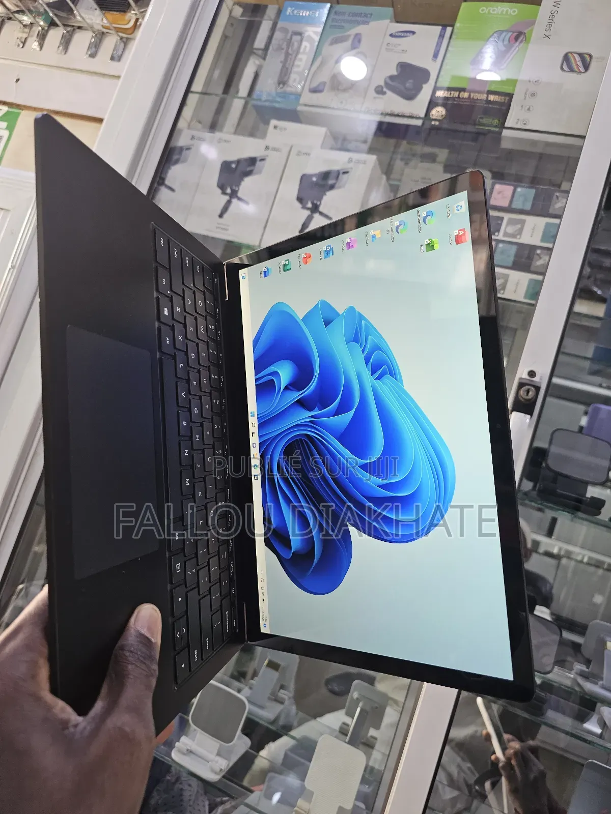 Nouveau Microsoft Surface Laptop 4 8GB Intel Core i5 SSD 256GB