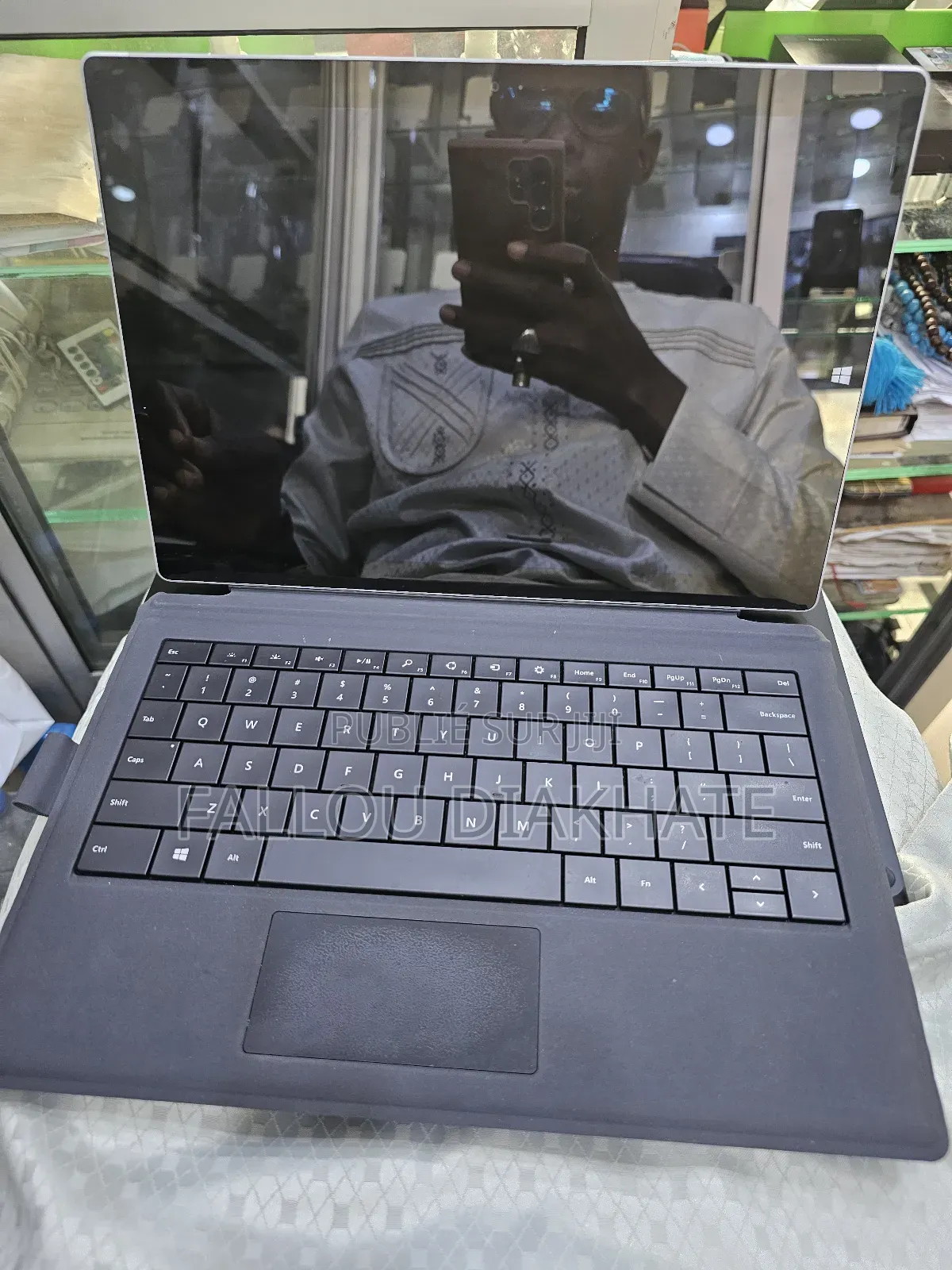 Nouveau Microsoft Surface 8GB Intel Core i5 SSD 256GB