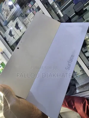 Nouveau Microsoft Surface 8GB Intel Core i5 SSD 256GB