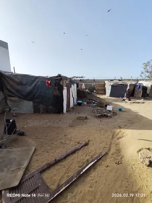 Terrain Angle Double Façade À Vendre Sis À Yoff Virage