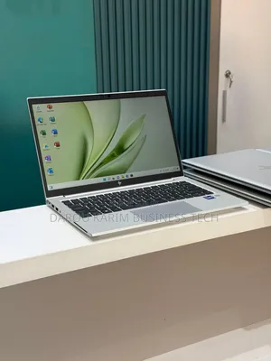 Nouveau HP EliteBook 830 G8 16GB Intel Core i7 SSD 512GB