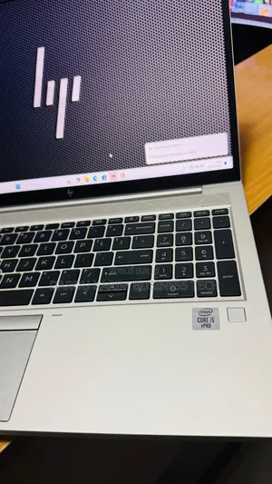 Nouveau HP EliteBook 850 16GB Intel Core i5 SSD 256GB