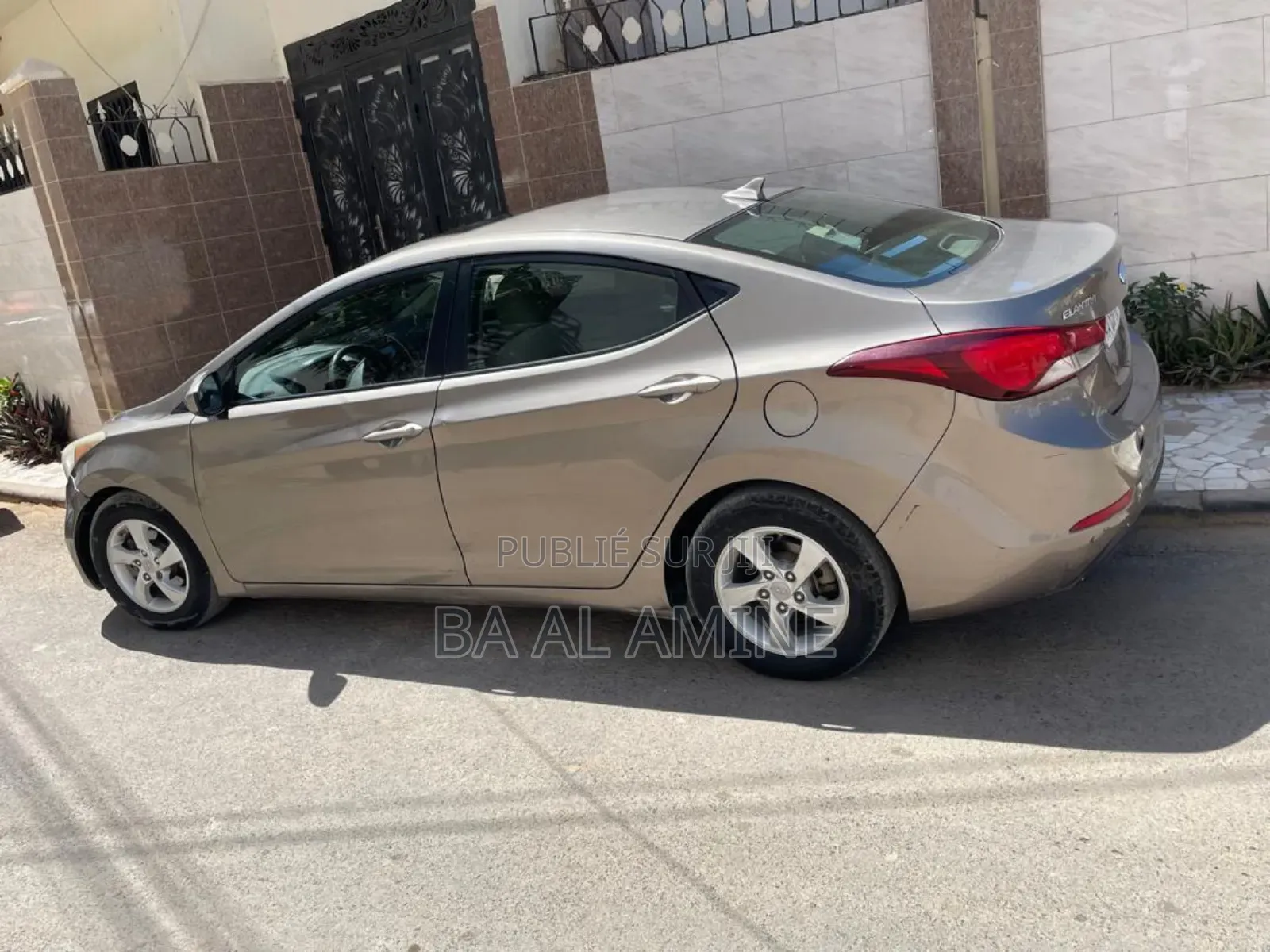 Hyundai Elantra SE 4dr Sedan (1.8L 4cyl 6M) 2015 Gris