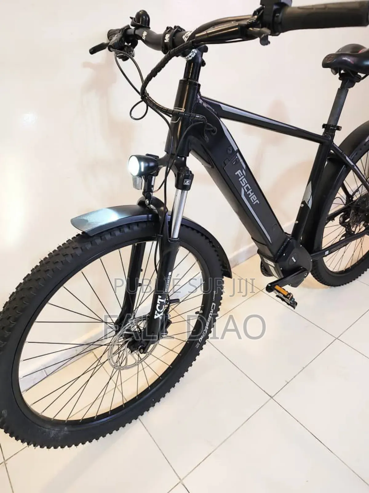 Nouveau Autre 2024 Noir