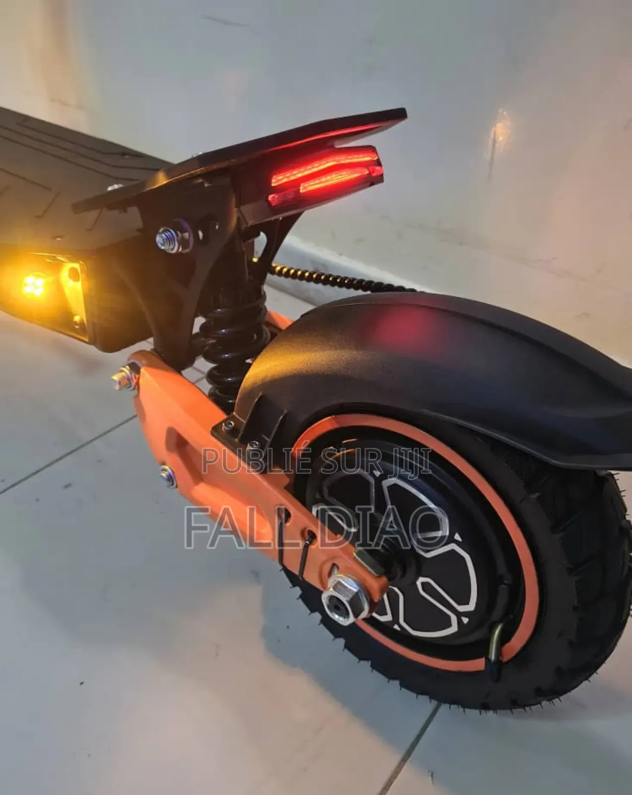 Nouveau Autre 2024 Orange