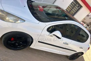 Peugeot 207 GTi 1.6 2008 Blanc