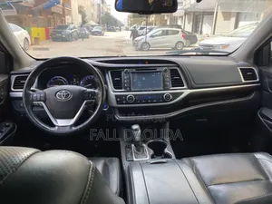 Toyota Highlander Hybrid 2016 Autre