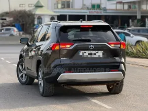 Toyota RAV4 2020 Autre