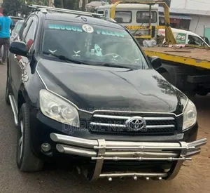 Toyota RAV4 2013 Noir Mat